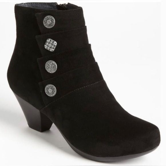 Dansko Shoes - Dansko Baker Suede Ankle Boots Booties Buttons Size 40 Black